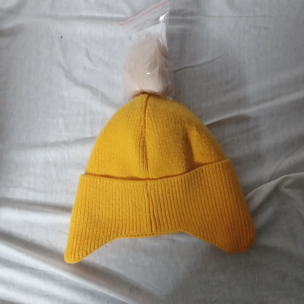Yellow Pom‎ Pom Beanie